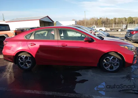 2019 Kia Forte Lxs z USA, uszkodzony, nr VIN 3KPF24AD2KE048901